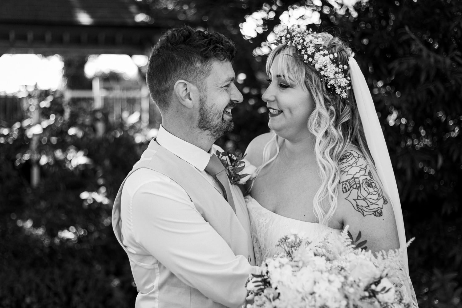 Beaconside House Wedding Photographer, Devon, Devon wedding, Devon wedding photographer, Devon wedding photography, August wedding, summer wedding, outdoor ceremony, outdoor wedding, bride and groom, bride, tattooed bride