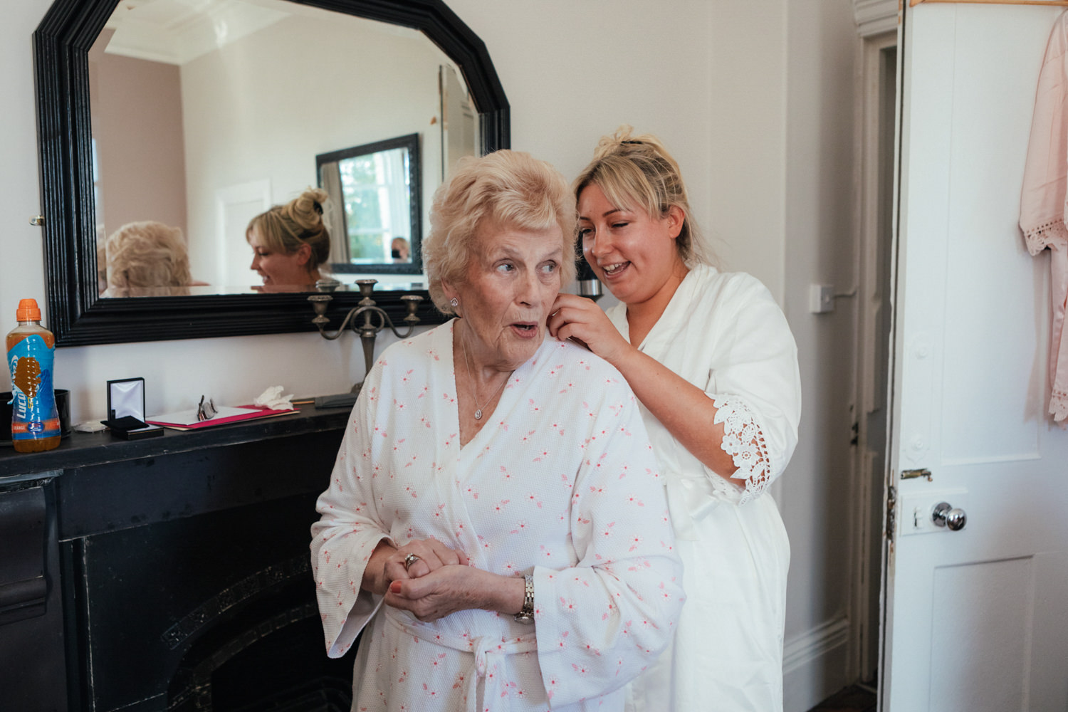Beaconside House Wedding Photographer, Devon, Devon wedding, Devon wedding photographer, Devon wedding photography, August wedding, summer wedding, bridal prep, bride getting ready, bridesmaids