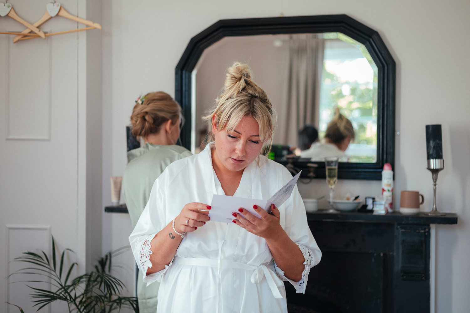 Beaconside House Wedding Photographer, Devon, Devon wedding, Devon wedding photographer, Devon wedding photography, August wedding, summer wedding, bridal prep, bride getting ready, bridesmaids