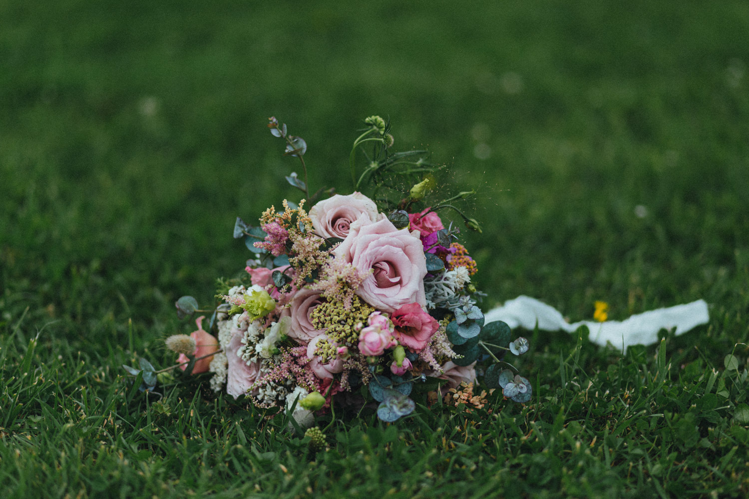 bridal bouquet, Tremorna Farm, Cornwall wedding