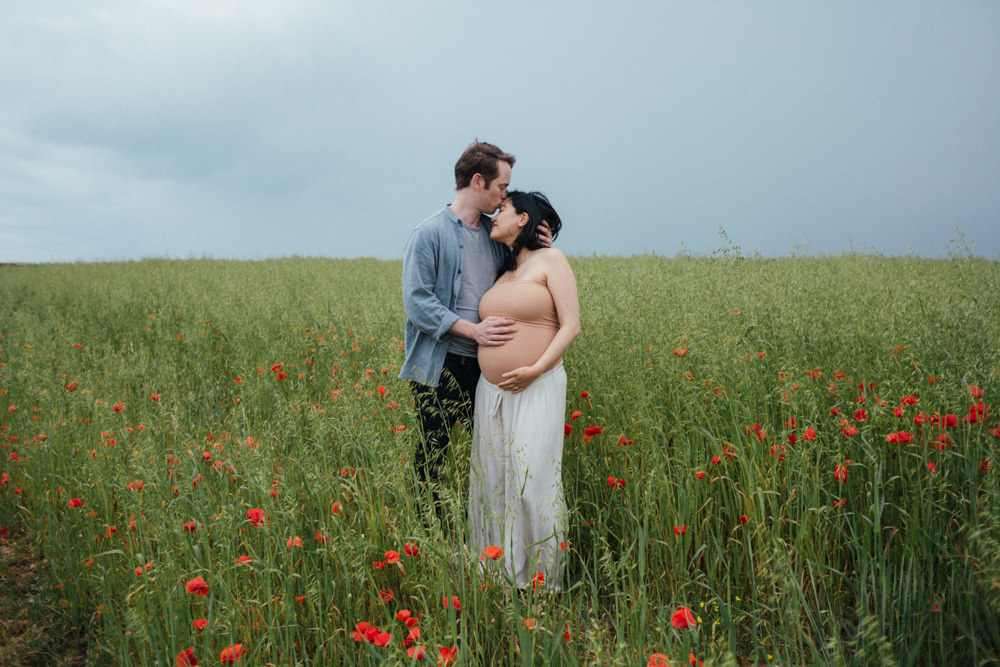 pregnancy photography, wildflowers